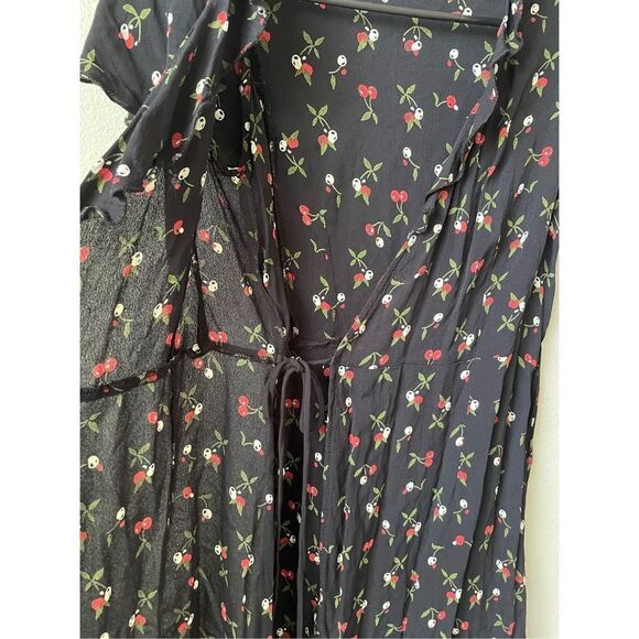 Dollz & Dames Cherry Lightweight Wrap Summer Nights Black Mini Dress Size XS - Picture 4 of 11
